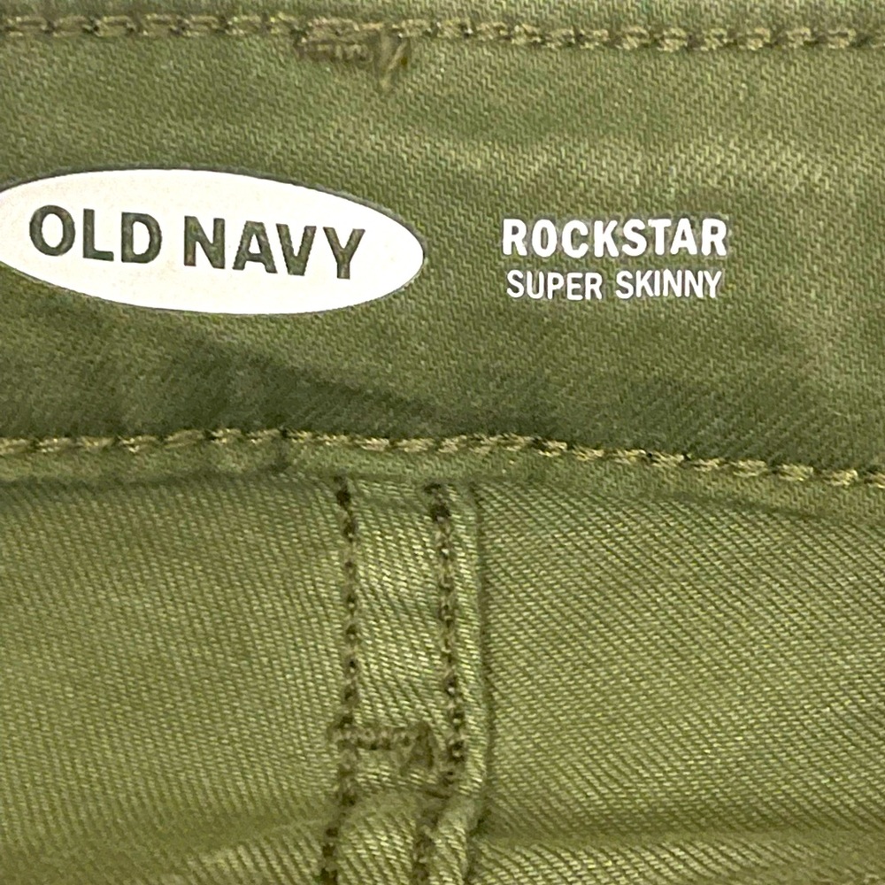 Old Navy Navy Green Rockstar Super Skinny Size 4 Petite USED/no rips or tears